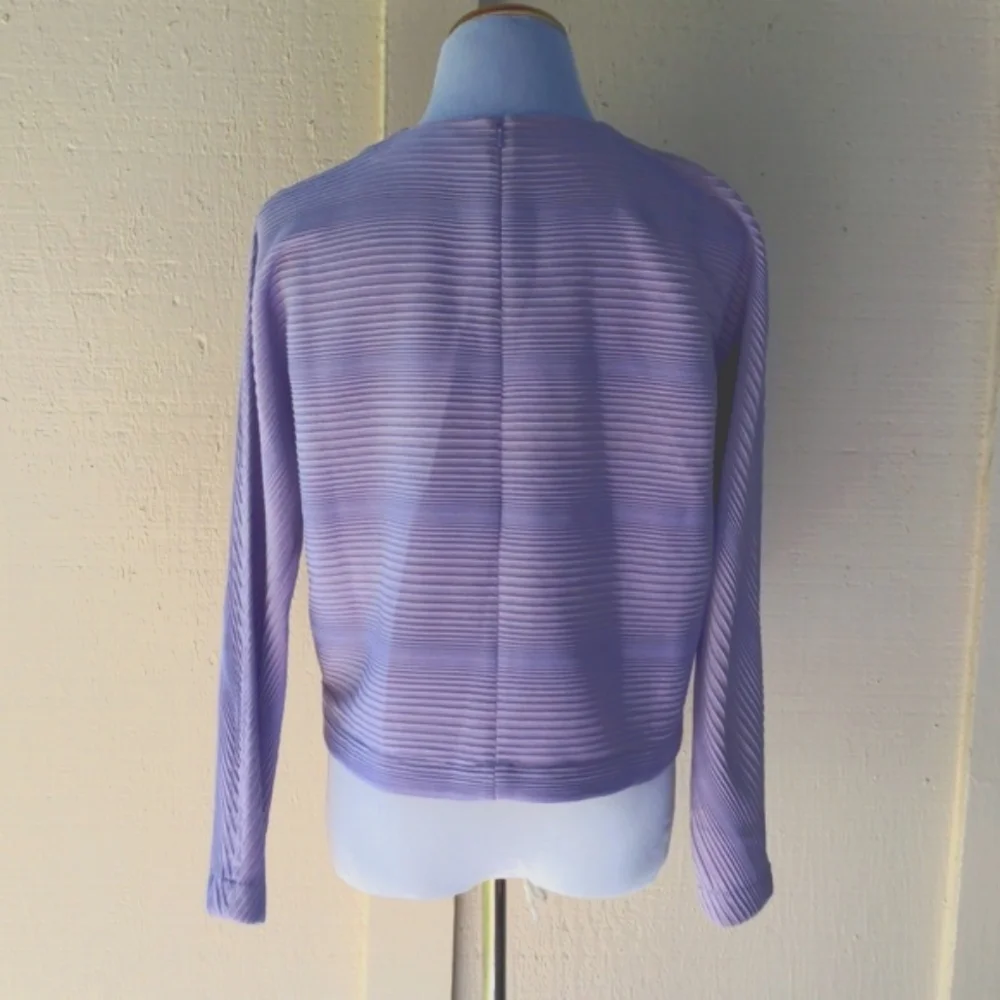 Roucha Tend Textured Long Sleeve Clean Top - Picture 6 of 8